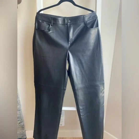 MANGO wide leg vegan leather trousers - Picture 4 of 8